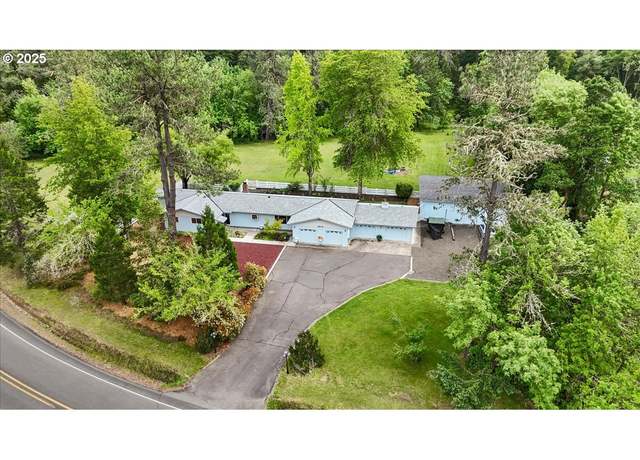 Property at 4819 Elgarose Rd, Roseburg, OR 97471, 3 beds, 2 baths