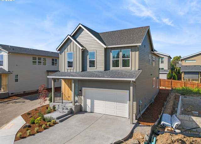 Property at 16911 SE Siri Ct, Damascus, OR 97089, 4 beds, 2.5 baths