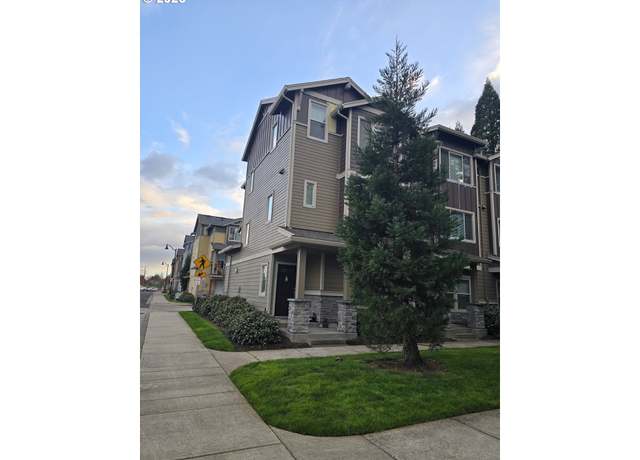 Property at 167 NE 80th Ave, Hillsboro, OR 97006, 3 beds, 3.5 baths