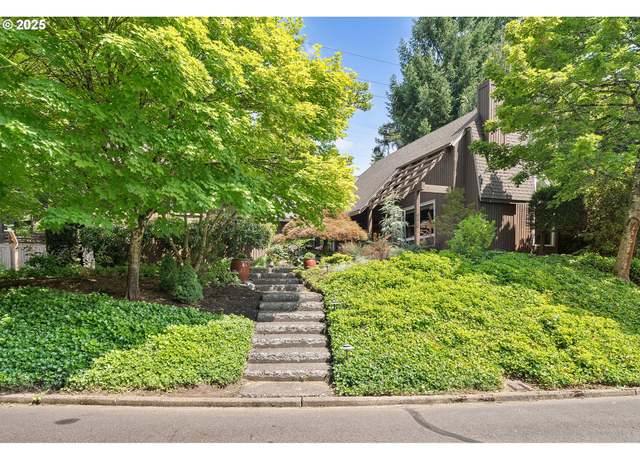 Property at 4220 SW Tunnelwood St, Portland, OR 97221, 4 beds, 3 baths