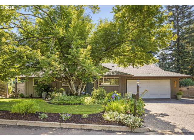 Property at 15920 SE Brenda Ave, Milwaukie, OR 97267, 3 beds, 2 baths