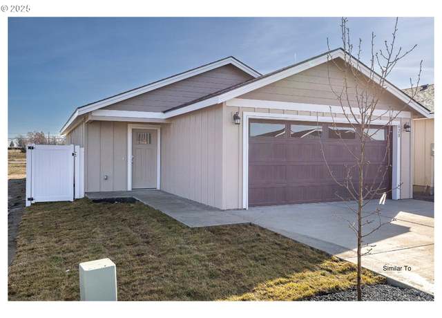Property at 960 Tinley St, Stanfield, OR 97875, 3 beds, 2 baths