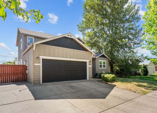 Property at 664 Montclair Dr, Albany, OR 97322, 3 beds, 4.5 baths