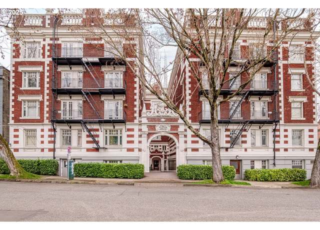 Property at 1811 NW Couch St #411, Portland, OR 97209, 1 bed, 1 bath