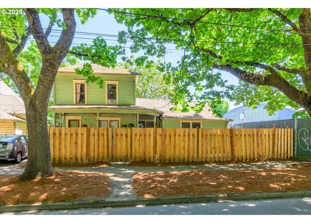 Property at 427 Washington St, Eugene, OR 97401, 4 beds, 3 baths
