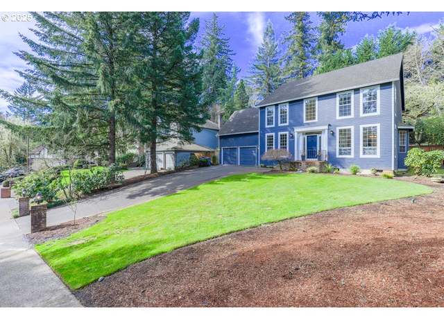 Property at 10939 SW 29th Ct, Portland, OR 97219, 4 beds, 2.5 baths