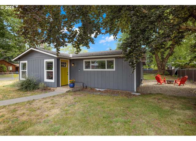 Property at 1916 SE 143rd Ave, Portland, OR 97233, 2 beds, 1 bath