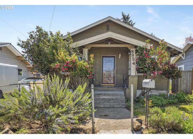 Property at 8954 NE Humboldt St, Portland, OR 97220, 3 beds, 2 baths
