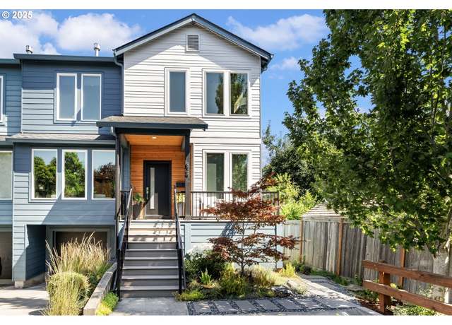 Property at 839 NE Ashley St, Portland, OR 97211, 4 beds, 3.5 baths