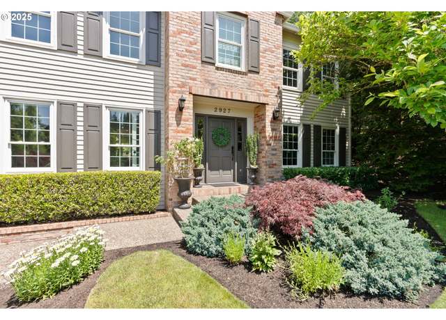 Property at 2927 Tolkien Ln, Lake Oswego, OR 97034, 4 beds, 2.5 baths