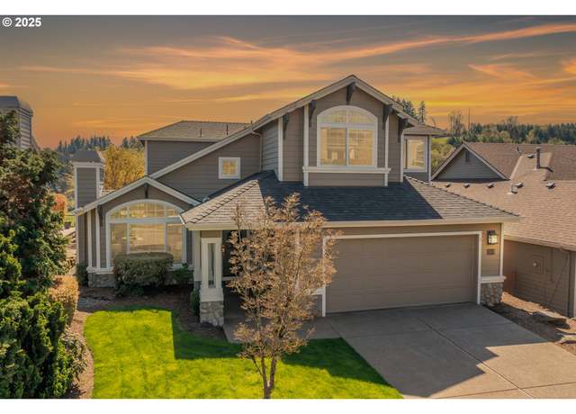 Property at 574 Creekside Dr SE, Salem, OR 97306, 3 beds, 2.5 baths