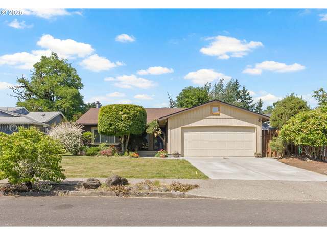 Property at 14333 SE Yamhill St, Portland, OR 97233, 3 beds, 2 baths