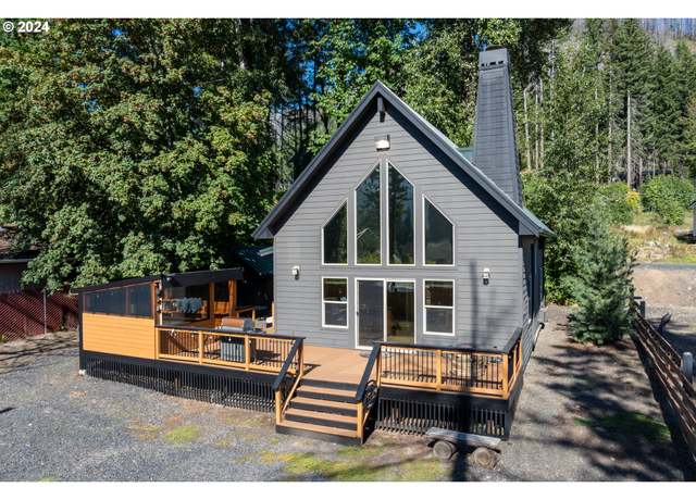 Property at 220 S Humbug St, Detroit, OR 97342, 2 beds, 1.5 baths