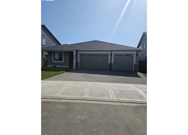 Property at 3815 S Arwana Ln, Ridgefield, WA 98642, 4 beds, 2 baths