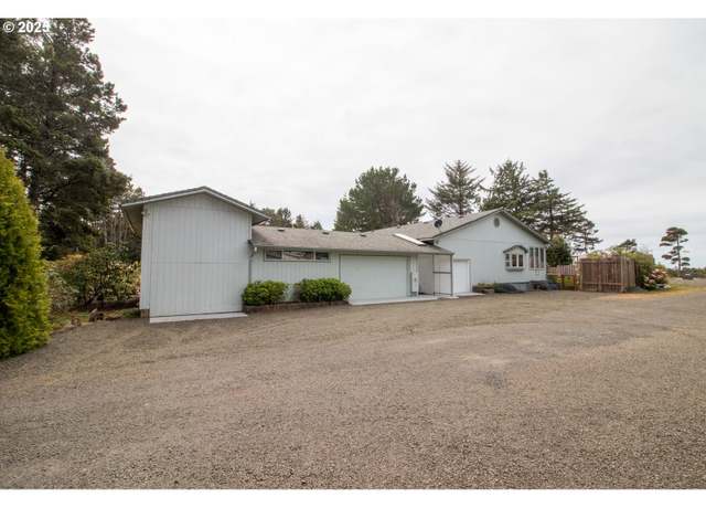 Property at 87830 Terrace View Dr, Florence, OR 97439, 2 beds, 2 baths