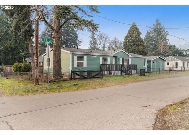 Property at 365 SW 7th Ave, Mill City, OR 97360, 3 beds, 2 baths