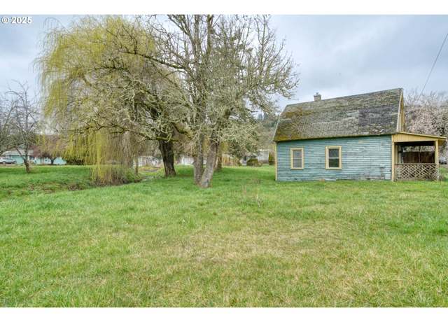 Property at 510 NE Hill St, Sheridan, OR 97378, 2 beds, 1 bath