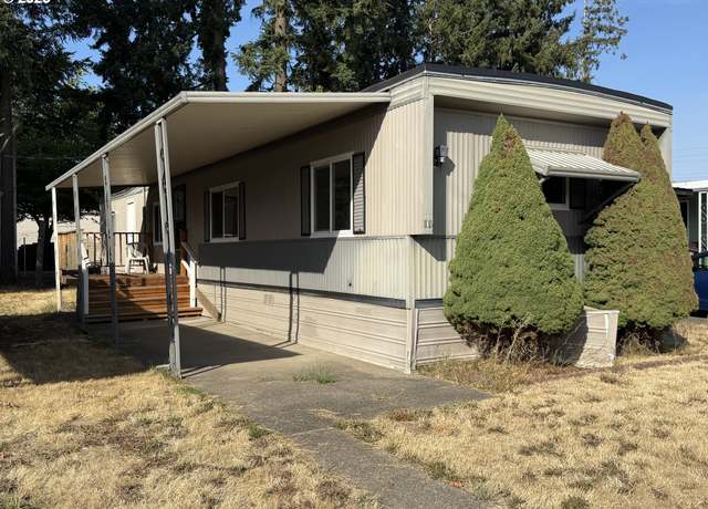 Property at 205 S 54th St, Springfield, OR 97478, 2 beds, 1.5 baths