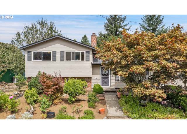 Property at 8627 NE Broadway, Portland, OR 97220, 3 beds, 2 baths