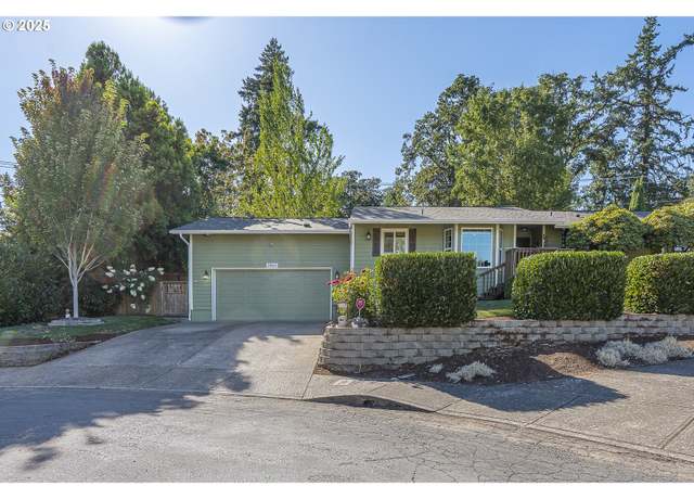 Property at 2865 Hoo Doo Ct NW, Salem, OR 97304, 3 beds, 2 baths