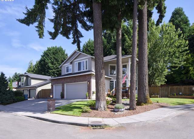 Property at 3715 NE 100th Cir, Vancouver, WA 98686, 5 beds, 2.5 baths