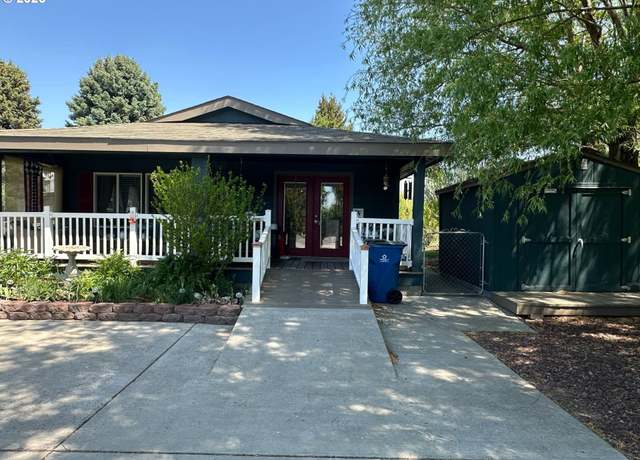 Property at 525 3rd Ave, Dallesport, WA 98617, 3 beds, 3 baths