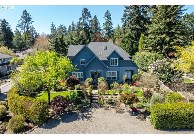 Property at 725 E Ave, Lake Oswego, OR 97034, 4 beds, 3.5 baths