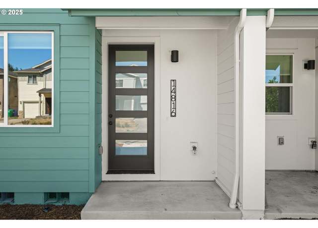 Property at 14816 NE Couch St #3, Portland, OR 97230, 3 beds, 1.5 baths