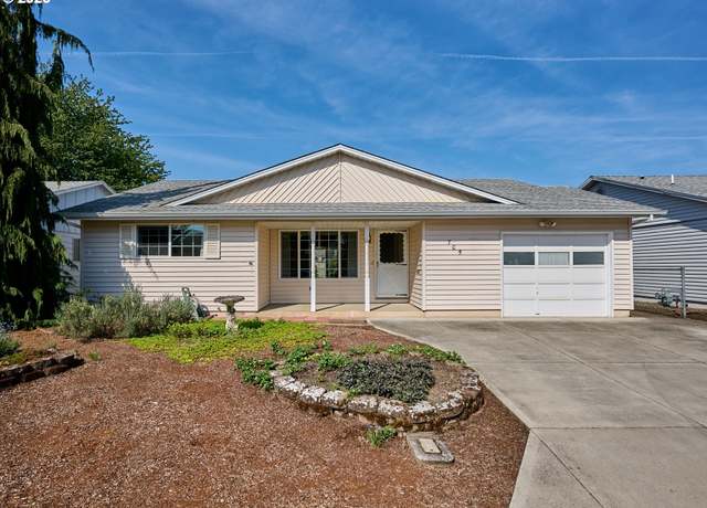 Property at 705 S Columbia Dr, Woodburn, OR 97071, 2 beds, 2 baths