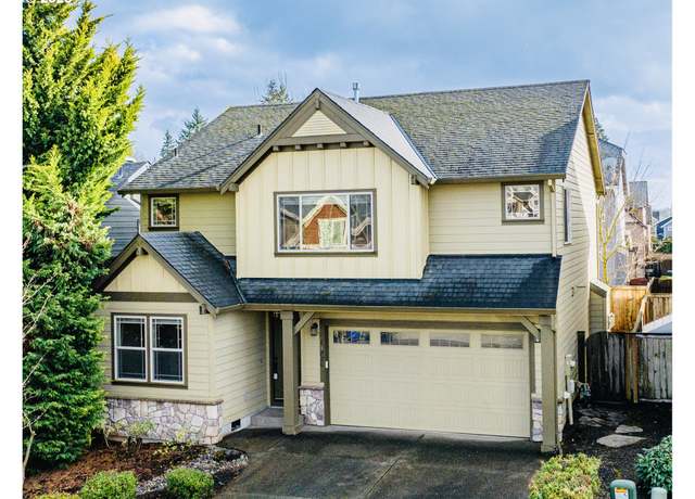 Property at 14720 Sourwood St, Oregon City, OR 97045, 4 beds, 2.5 baths