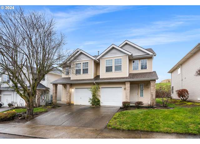 Property at 8413 NE Knott St, Portland, OR 97220, 6 beds, 6 baths