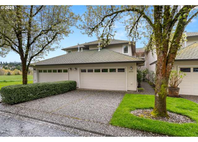 Property at 21955 Chelan Loop, West Linn, OR 97068, 2 beds, 2.5 baths