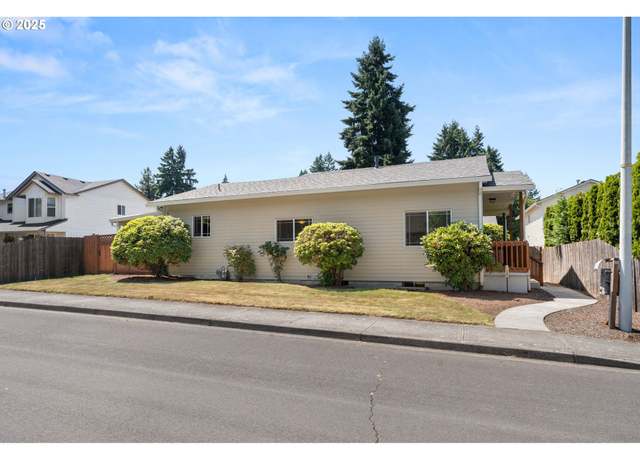 Property at 5706 NE 58th Ct, Vancouver, WA 98661, 2 beds, 1.5 baths