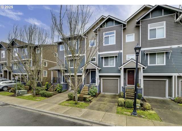 Property at 10580 NE Park Ridge Way, Hillsboro, OR 97006, 3 beds, 3 baths