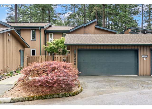 Property at 3248 SE 153rd Ave, Portland, OR 97236, 2 beds, 2 baths