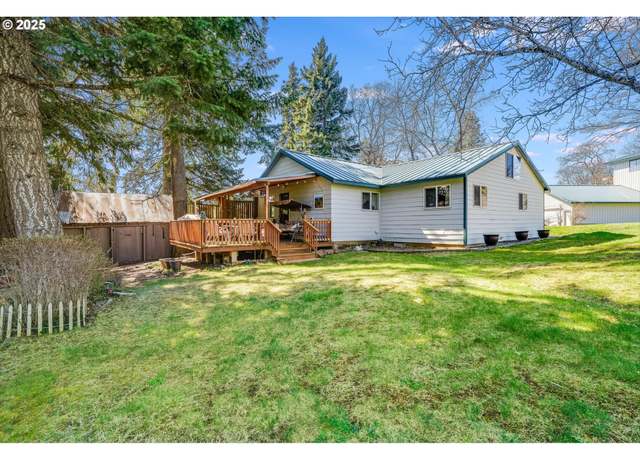 Property at 160 Mcgowan Rd, Lyle, WA 98635, 3 beds, 2 baths