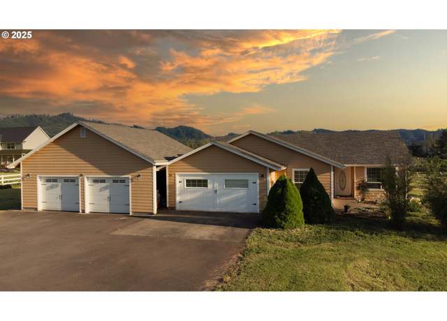 Property at 205 Fair Oaks Rd, Oakland, OR 97462, 4 beds, 2 baths