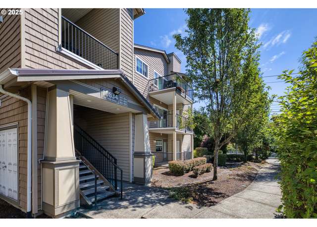 Property at 10834 NE Holly St #202, Hillsboro, OR 97006, 2 beds, 2 baths