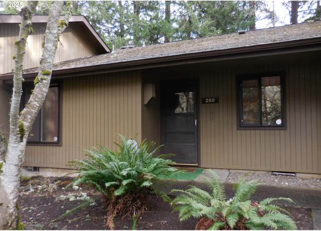 Property at 280 Hunington Ave, Eugene, OR 97405, 2 beds, 1 bath