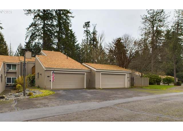 Property at 1879 Lexington Cir SE, Salem, OR 97306, 3 beds, 2.5 baths