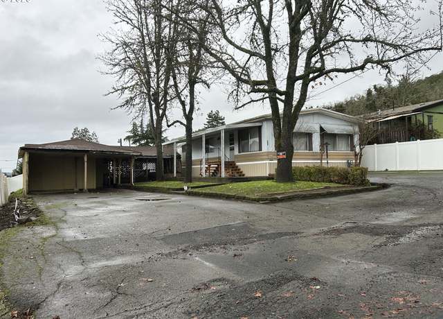 Property at 140 Promise Ave, Roseburg, OR 97470, 2 beds, 2 baths