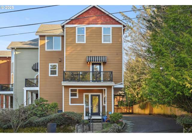 Property at 6526 SW Capitol Hwy, Portland, OR 97239, 2 beds, 2.5 baths