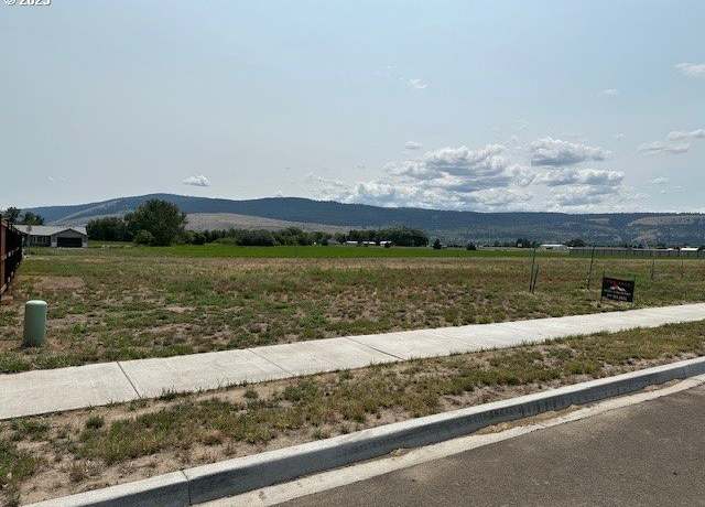 Property at 10603 Greg Ln, Island City, OR 97850