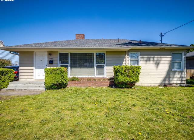 Property at 11915 NE Couch St, Portland, OR 97220, 3 beds, 1 bath