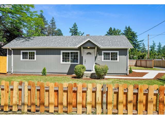 Property at 1952 SE 139th Ave, Portland, OR 97233, 4 beds, 1 bath
