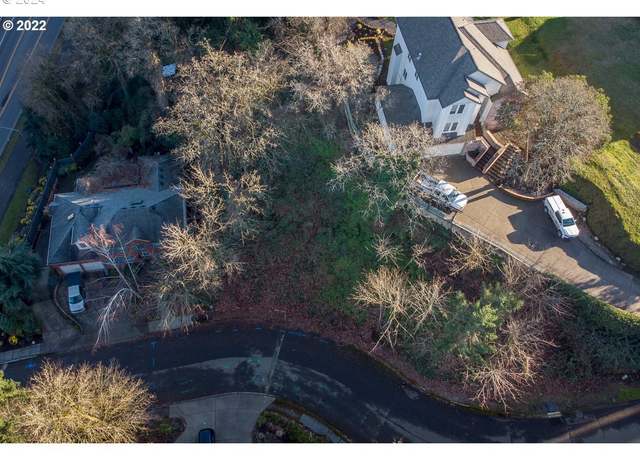 Property at 1686 SE Mcbrod Ave #3, Milwaukie, OR 97222