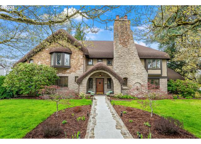 Property at 6633 SE 29th Ave, Portland, OR 97202, 5 beds, 6.5 baths
