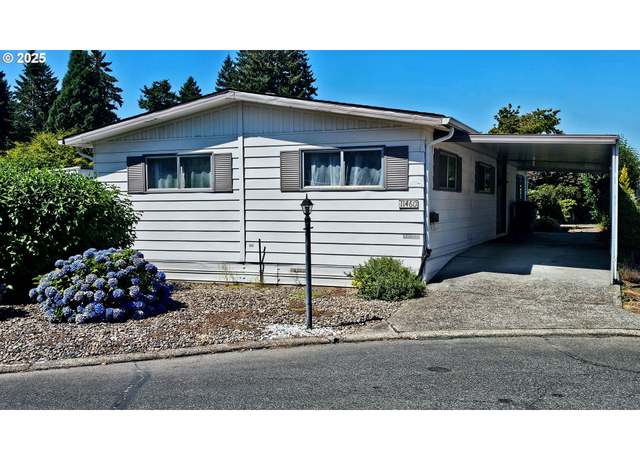 Property at 11460 SW Royal Villa Dr, Portland, OR 97224, 2 beds, 2 baths