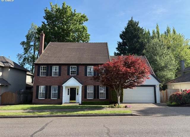 Property at 14559 SE Megan Way, Clackamas, OR 97015, 4 beds, 2.5 baths