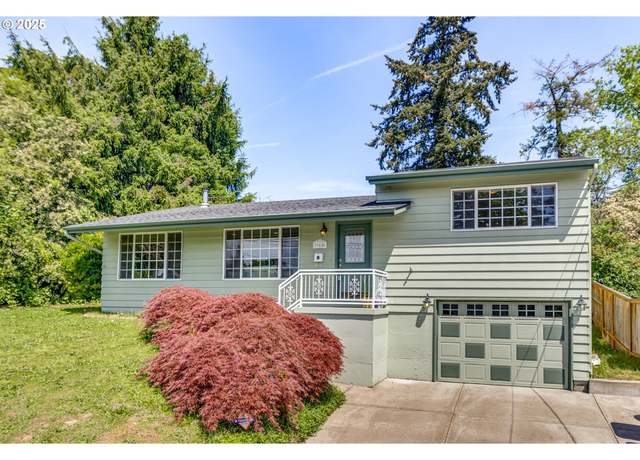 Property at 985 Cornell Ave, Gladstone, OR 97027, 3 beds, 2 baths